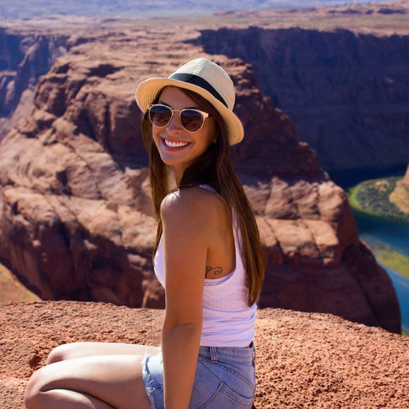 Meet your Posher, Eva - Picture 1 of 1